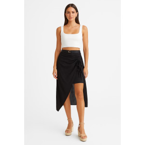 ΦΟΥΣΤΑ ΜΕ ΑΣΥΜΜΕΤΡΟ ΚΟΨΙΜΟ & ΔΕΣΙΜΟ ΣΤΟ ΠΛΑΙ ΦΟΥΣΤΑ ΜΕ ΑΣΥΜΜΕΤΡΟ ΚΟΨΙΜΟ & ΔΕΣΙΜΟ ΣΤΟ ΠΛΑΙ