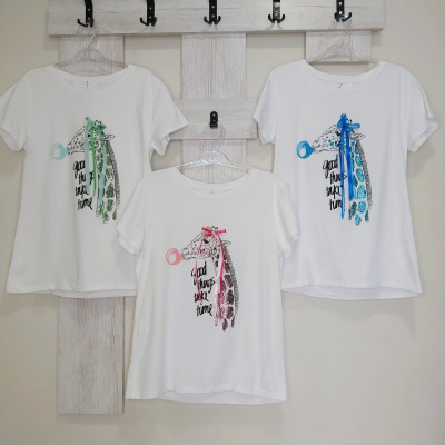 T-SHIRT ΓΥΝΑΙΚΕΙΟ ΜΕ ΣΧΕΔΙΟ ΚΑΜΗΛΟΠΑΡΔΑΛΗ