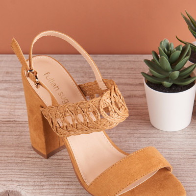 ΠΕΔΙΛΑ ΜΕ ΠΛΕΞΗ ΣΤΟΝ ΚΟΥΝΤΕΠΙΕ